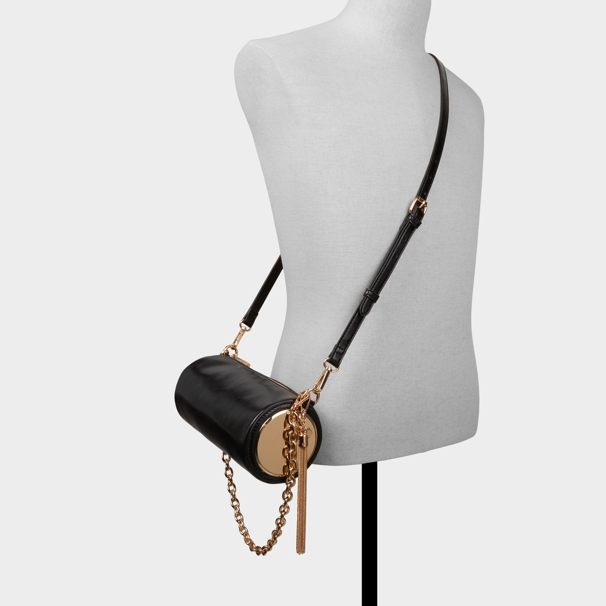 Aldo Iness in Black - Shoulder bag Black
