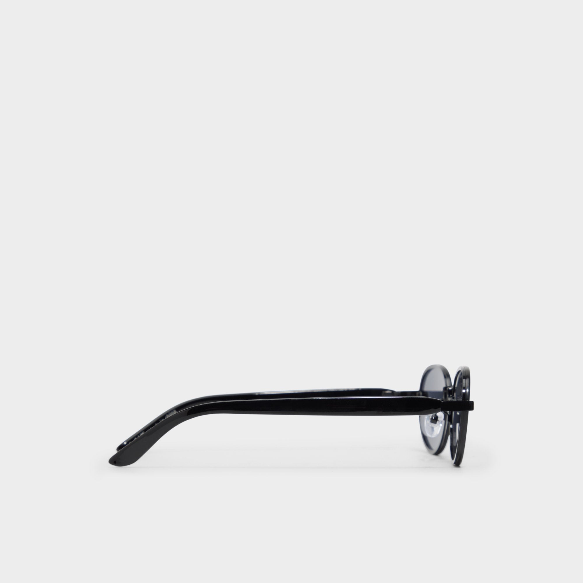 Aldo Alicee in Black - Oval sunglasses Black